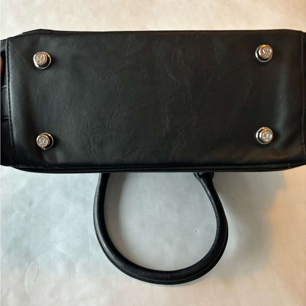 lululemon over the shoulder bag. black. - Picture 6 of 11